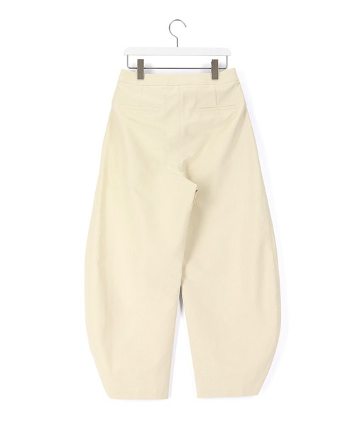 AMOMENTO(アモーメント)の「【AMOMENTO】CURVED LEG PANTS(その他パンツ・レディース・オフホワイト・0)」の3枚目の写真