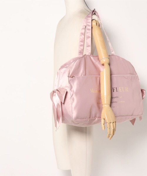 Maison de FLEUR（メゾンドフルール）の「ボストンキャリーオンバッグ（ボストンバッグ・レディース・ブラック/ネイビー/ピンクベージュ・FREE）」の20枚目の写真