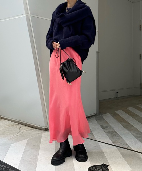 DouDou(ドゥドゥ)の「【新色追加】フォックスウール クルーネックプルオーバー(ニット/セーター・レディース・ライトグレー/パープル/ピンク/モカ/ブルー/ネイビー/オフホワイト・FREE)」の9枚目の写真