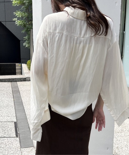 NOMAE(ノーマエ)の「スリットスリーブシャツ(シャツ/ブラウス・レディース・ライトグレー/アイボリー/ダークブルー/ライトピンク・FREE)」の11枚目の写真