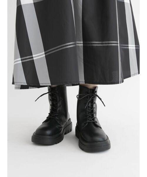 Samansa Mos2 blue(サマンサモスモスブルー)の「ボリュームソールレースアップブーツ(ドレスシューズ・レディース・ブラック/キナリ・MEDIUM/LARGE)」の3枚目の写真