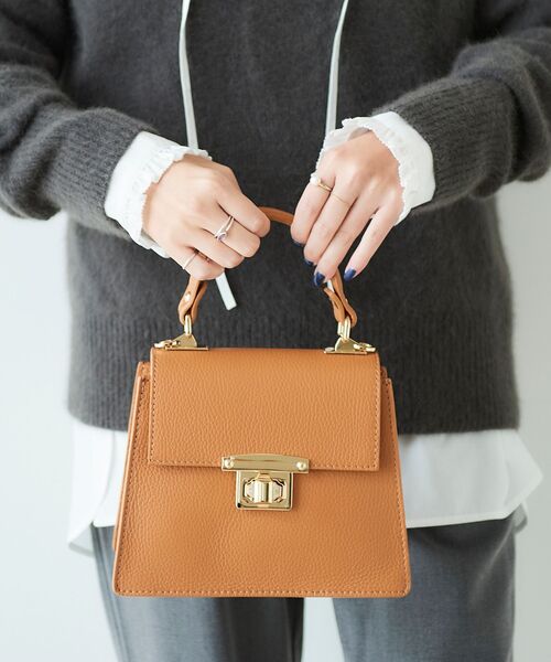 le.coeur blanc（ルクールブラン）の「AULENTTI ミニスクエアショルダー（ショルダーバッグ・レディース・キャメル/ブラック・FREE）」の2枚目の写真