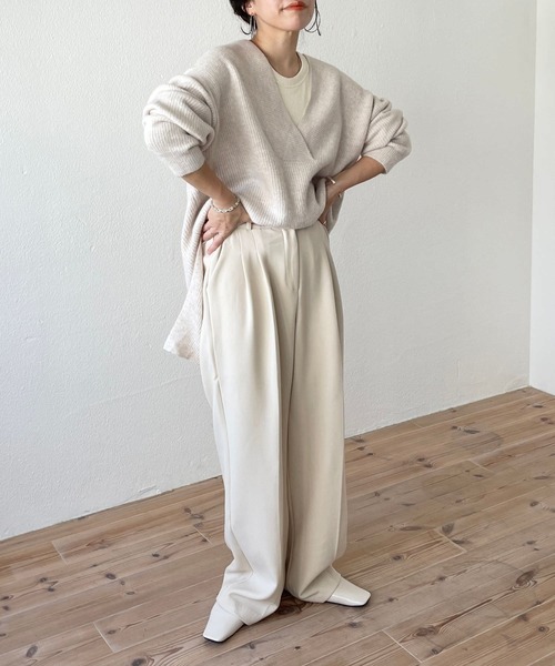 wee9s（ウィークス）の「over size v neck loose knit / お尻すっぽりオーバーサイズ深Ｖネックルーズニット（ニット/セーター・レディース・オートミール/ベージュ/ブラック/グレー・FREE）」の18枚目の写真