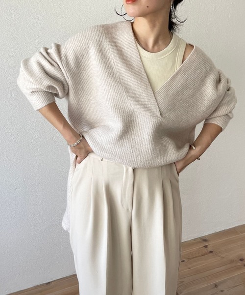 wee9s（ウィークス）の「over size v neck loose knit / お尻すっぽりオーバーサイズ深Ｖネックルーズニット（ニット/セーター・レディース・オートミール/ベージュ/ブラック/グレー・FREE）」の17枚目の写真