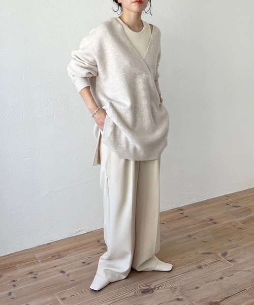 wee9s（ウィークス）の「over size v neck loose knit / お尻すっぽりオーバーサイズ深Ｖネックルーズニット（ニット/セーター・レディース・オートミール/ベージュ/ブラック/グレー・FREE）」の19枚目の写真