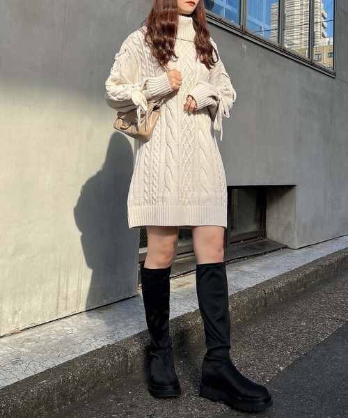 INGNI（イング）の「袖レースUPオフタートルケーブル／ワンピース（ワンピース・レディース・アイボリー/グレー系その他/ピンクベージュ・M）」の8枚目の写真