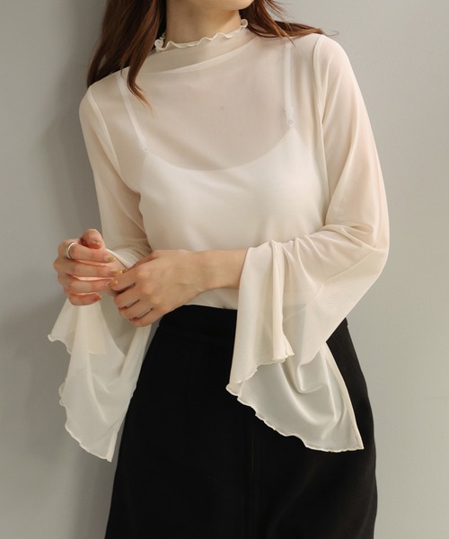 one after another NICE CLAUP（ワンアフターアナザーナイスクラップ）の「トレンドのレイヤードスタイルにおすすめ。アソートトップス（Tシャツ/カットソー・レディース・アイボリー系1/アイボリー系2/アイボリー・FREE）」の4枚目の写真