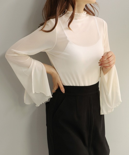 one after another NICE CLAUP（ワンアフターアナザーナイスクラップ）の「トレンドのレイヤードスタイルにおすすめ。アソートトップス（Tシャツ/カットソー・レディース・アイボリー系1/アイボリー系2/アイボリー・FREE）」の5枚目の写真