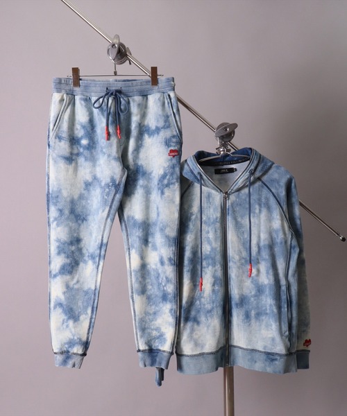 LUXE/R（ラグジュ）の「(RM)【ユニセックス】【LUXE/R】インディゴ 裏毛 モノグラム 総柄 ジョガーパンツ（スウェットパンツ・メンズ・サックスブルー/ネイビー・MEDIUM/LARGE）」の13枚目の写真