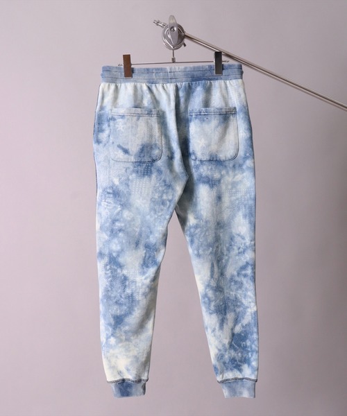 LUXE/R（ラグジュ）の「(RM)【ユニセックス】【LUXE/R】インディゴ 裏毛 モノグラム 総柄 ジョガーパンツ（スウェットパンツ・メンズ・サックスブルー/ネイビー・MEDIUM/LARGE）」の11枚目の写真