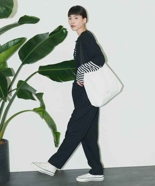 Libra Cue（リブラ キュー）の「ライトウエイトワンハンドルショルダーバッグ（ショルダーバッグ・レディース・ブラック/ホワイト・FREE）」の15枚目の写真