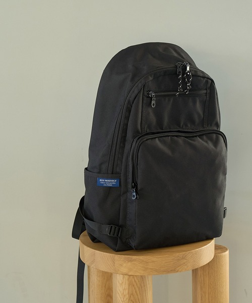 ROPE' PICNIC（ロペピクニック）の「A4対応/リサイクルポリエステル撥水スクエアリュック20L（バックパック/リュック・レディース・ブラック/パープル系その他3・FREE）」の2枚目の写真