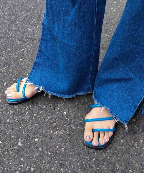 Casselini（キャセリーニ）の「Casselini(キャセリーニ)ストラップミュール（サンダル・レディース・グリーン/ブラック/ブルー/ホワイト・M/L）」の4枚目の写真