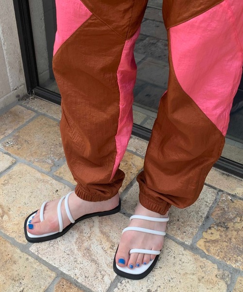 Casselini（キャセリーニ）の「Casselini(キャセリーニ)ストラップミュール（サンダル・レディース・グリーン/ブラック/ブルー/ホワイト・M/L）」の15枚目の写真