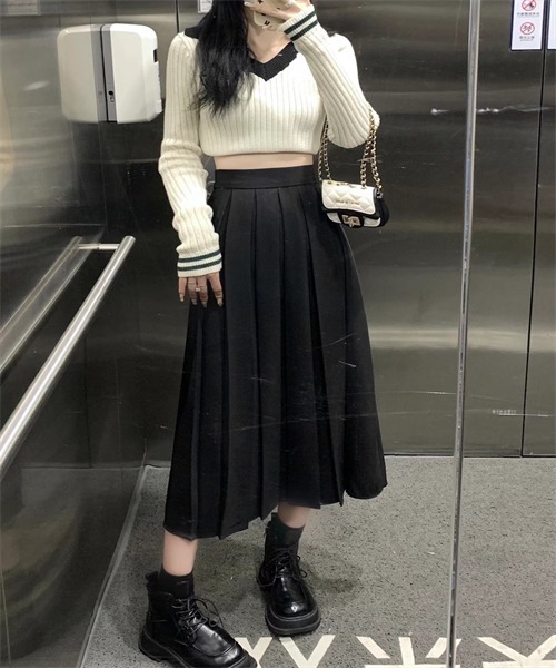 FREE STYLISTS（フリー スタイリスト）の「幅広プリーツスカート