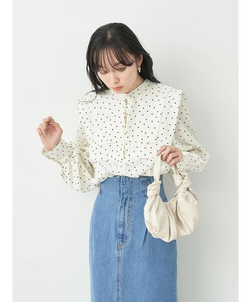 earth music&ecology（アースミュージックアンドエコロジー）の「2WAYビッグカラーブラウス（シャツ/ブラウス・レディース・ブラック/オフホワイト/ドット・FREE）」の13枚目の写真