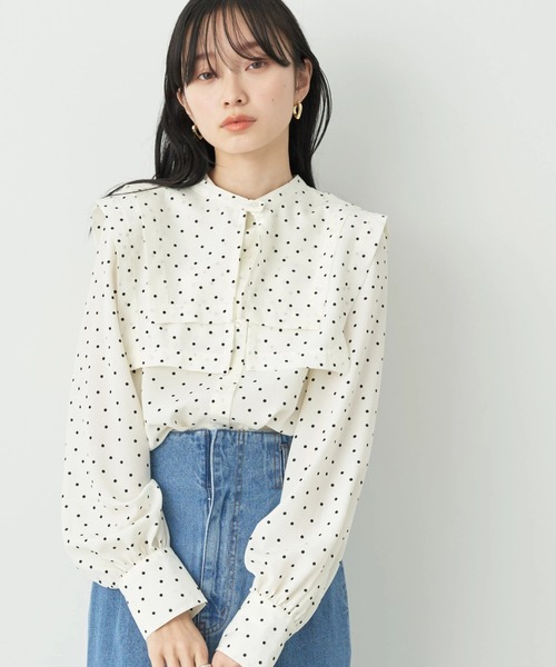 earth music&ecology（アースミュージックアンドエコロジー）の「2WAYビッグカラーブラウス（シャツ/ブラウス・レディース・ブラック/オフホワイト/ドット・FREE）」の3枚目の写真