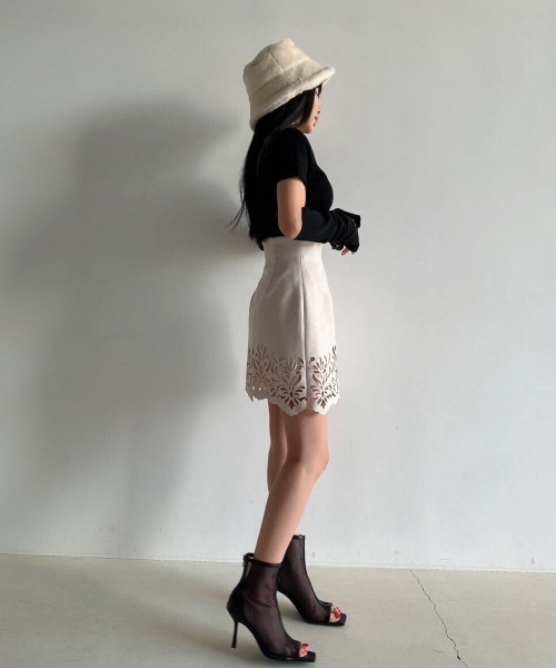 EIMY ISTOIRE（エイミーイストワール）の「フェイクスエードダマスクカットミニスカート（スカート・レディース・ピンク/アイボリー/ベージュ・S/M）」の6枚目の写真