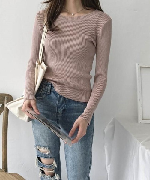 Ritzy(リッツィー)の「9色展開 クルーネック ベーシック リブニットトップス(ニット/セーター・レディース・グレー/ピンク/イエロー/ブルー/グリーン/ボルドー/ホワイト/ベージュ/ブラック・FREE)」の4枚目の写真