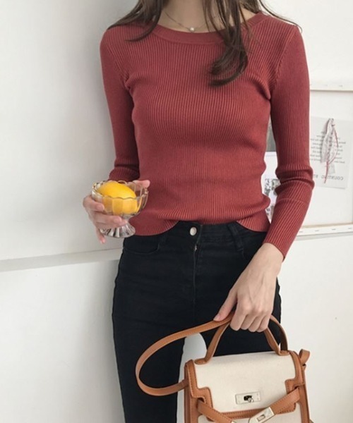 Ritzy(リッツィー)の「9色展開 クルーネック ベーシック リブニットトップス(ニット/セーター・レディース・グレー/ピンク/イエロー/ブルー/グリーン/ボルドー/ホワイト/ベージュ/ブラック・FREE)」の9枚目の写真