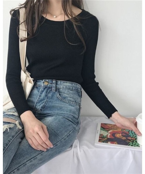 Ritzy(リッツィー)の「9色展開 クルーネック ベーシック リブニットトップス(ニット/セーター・レディース・グレー/ピンク/イエロー/ブルー/グリーン/ボルドー/ホワイト/ベージュ/ブラック・FREE)」の14枚目の写真