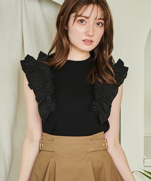 NOELA（ノエラ）の「フリルスリーブニット（ニット/セーター・レディース・イエロー/ブラック/オフホワイト・フリー）」の4枚目の写真