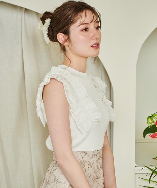 NOELA（ノエラ）の「フリルスリーブニット（ニット/セーター・レディース・イエロー/ブラック/オフホワイト・フリー）」の11枚目の写真