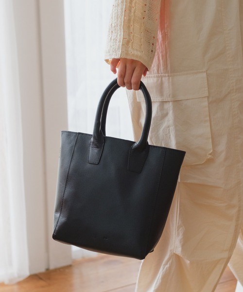 Kastane（カスタネ）の「realleather 2wayminibag（ショルダーバッグ・レディース・ブラック・S）」の2枚目の写真