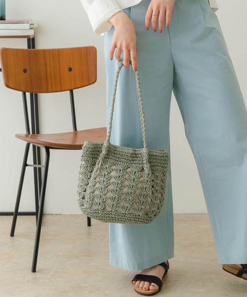 RODE SKO（ロデスコ）の「ペーパー透かし柄トートバッグ（かごバッグ・レディース・ミント/ブラウン系その他/ナチュラル・ONE）」の15枚目の写真