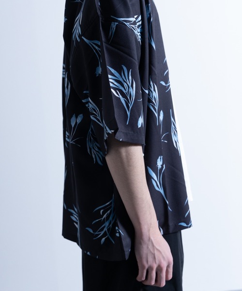 NYLAUS（ナイラス）の「総柄プリント オープンカラー ルーズシャツ（シャツ/ブラウス・メンズ・ブルー/グリーン/モカ/アイボリー/ホワイト系1/ホワイト系2/ホワイト系3/ブラック系1/ブラック系2/ブラック系3/チャコールグレー/ベージュ・M/L）」の19枚目の写真