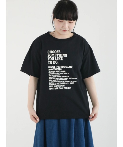 Samansa Mos2(サマンサ モスモス)の「発泡ロゴプリントTシャツ(Tシャツ/カットソー・レディース・グリーン/ベージュ/キナリ/ブラック・フリ-)」の3枚目の写真