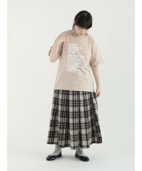 Samansa Mos2(サマンサ モスモス)の「発泡ロゴプリントTシャツ(Tシャツ/カットソー・レディース・グリーン/ベージュ/キナリ/ブラック・フリ-)」の13枚目の写真