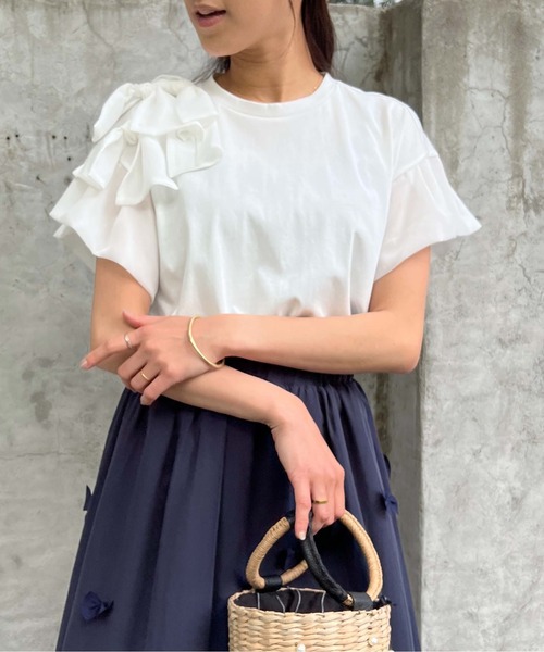 PICCIN(ピッチン)の「肩リボンカットソー(Tシャツ/カットソー・レディース・オフホワイト/ブラック・M)」の3枚目の写真