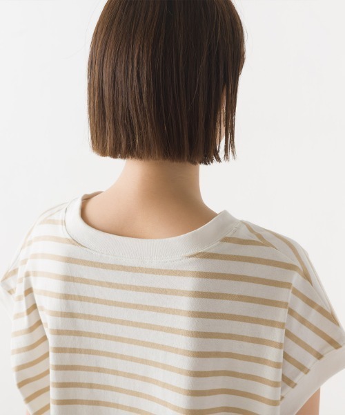 OMNES(オムネス)の「ビッグノースリーブボーダーTシャツ(Tシャツ/カットソー・レディース・ブルー/ピンク/ベージュ/グリーン/ブラック・FREE)」の8枚目の写真