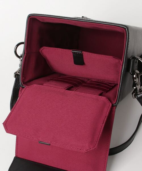 RAWLIFE（ロウライフ）の「TSOG/ティーエスオージー/カメラショルダーバッグ（ショルダーバッグ・メンズ・ブラック・F）」の4枚目の写真