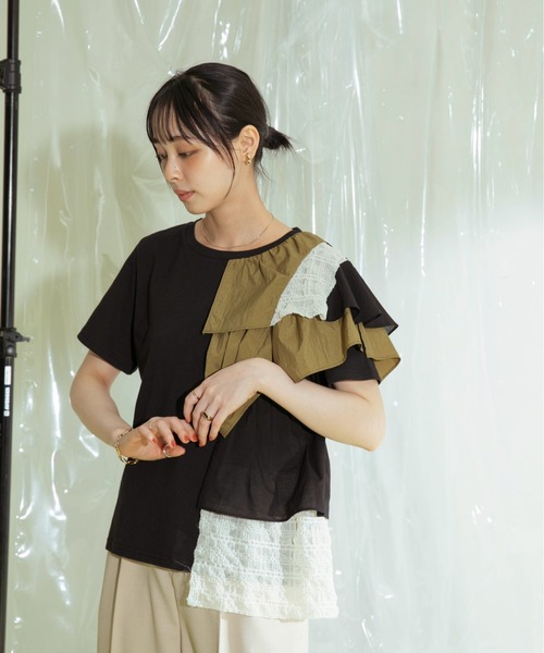 Eimee Law(エイミーロウ)の「アシメフリルTシャツ(Tシャツ/カットソー・レディース・ブラック/オフホワイト/ブラック×カーキ・38)」の7枚目の写真