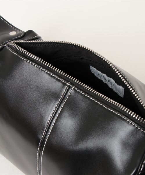 PAGEBOY（ページボーイ）の「ステッチハンドルBAG（ショルダーバッグ・レディース・オフホワイト/ブラック・FREE）」の21枚目の写真