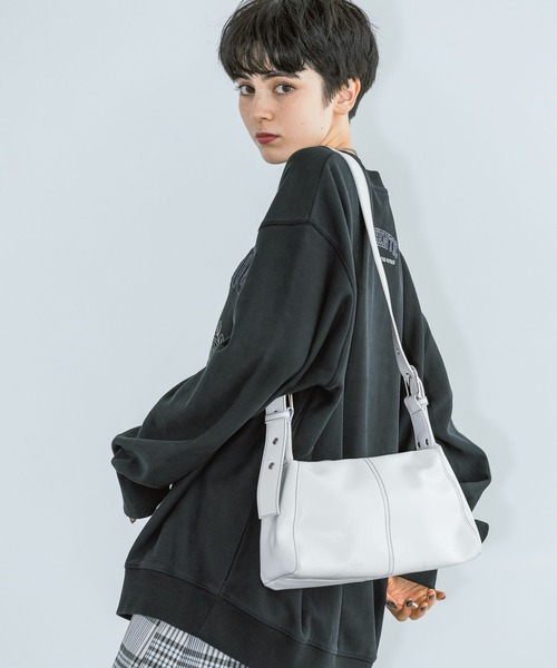 PAGEBOY（ページボーイ）の「ステッチハンドルBAG（ショルダーバッグ・レディース・オフホワイト/ブラック・FREE）」の2枚目の写真