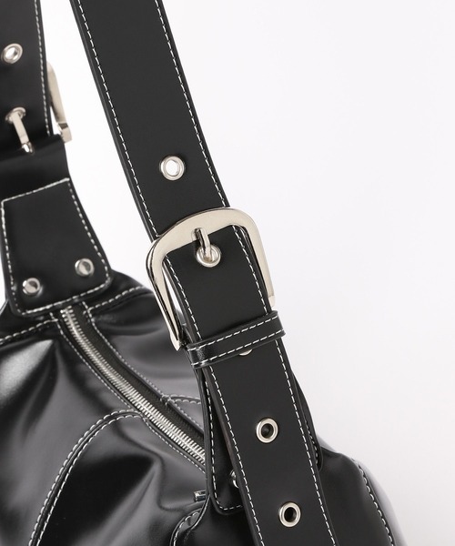 PAGEBOY（ページボーイ）の「ステッチハンドルBAG（ショルダーバッグ・レディース・オフホワイト/ブラック・FREE）」の11枚目の写真