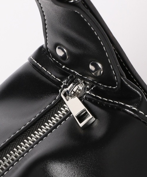 PAGEBOY（ページボーイ）の「ステッチハンドルBAG（ショルダーバッグ・レディース・オフホワイト/ブラック・FREE）」の13枚目の写真