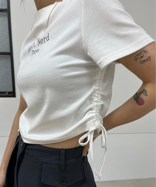 WHO'S WHO gallery(フーズフーギャラリー)の「【HiNT/ヒント】サイドシャーリングTEE(Tシャツ/カットソー・レディース・ホワイト/ブラック/ネイビー・FREE)」の10枚目の写真