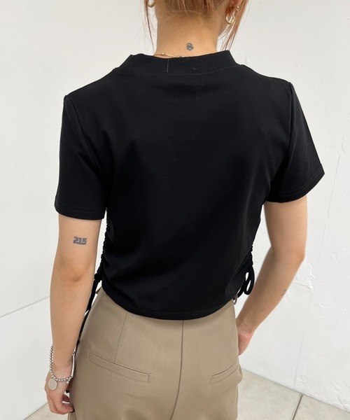 WHO'S WHO gallery(フーズフーギャラリー)の「【HiNT/ヒント】サイドシャーリングTEE(Tシャツ/カットソー・レディース・ホワイト/ブラック/ネイビー・FREE)」の4枚目の写真