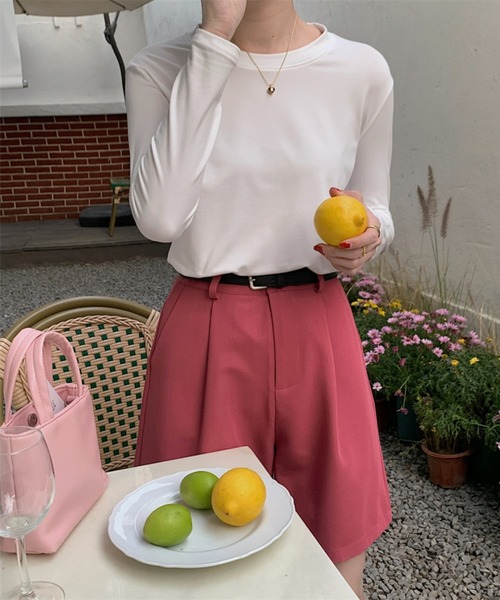 Chaco closet(チャコ クローゼット)の「ベーシックボートネックロングTシャツ(Tシャツ/カットソー・レディース・ブラウン/オレンジ/ブラック/ホワイト/ブルー・FREE)」の9枚目の写真