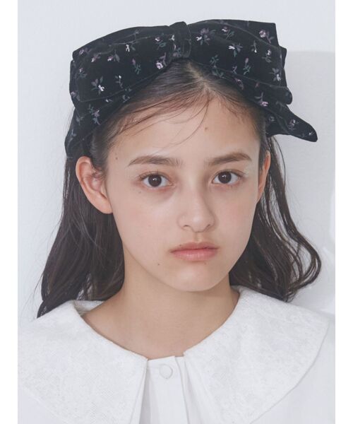 merry jenny（メリージェニー）の「floral ribbonベロアカチューシャ（カチューシャ・レディース・ブラック/ネイビー・FREE）」の9枚目の写真