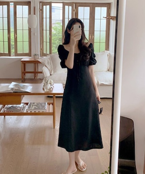 LUGG NAGG（ラグナグ）の「スクエアネックデコルテシャーリングワンピース（ワンピース・レディース・ベージュ/ブラック・M/XL/S/L）」の6枚目の写真