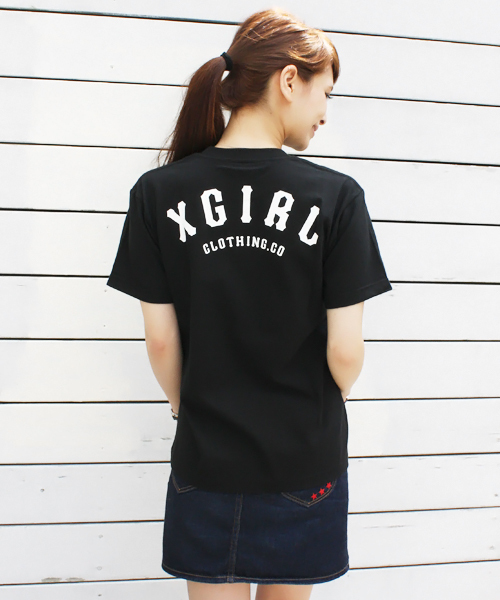 X-girl（エックスガール）の「TEAM S/S BIG TEE（Tシャツ/カットソー・レディース・ホワイト/ブラック/レッド・ONE SIZE）」の3枚目の写真