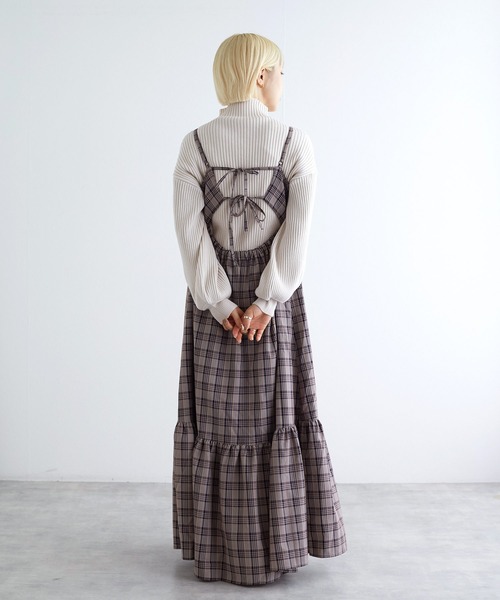 w closet（ダブルクローゼット）の「ボリュームスリーブタートルボトルネックプルオーバー（ニット/セーター・レディース・ホワイト×ブラック/モカ/ラベンダー/オフホワイト/ブルー/ホワイト×ピンク/ブラック・FREE）」の16枚目の写真