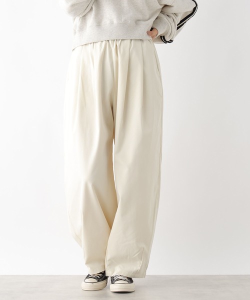 LEPSIM（レプシィム）の「イージーバルーンパンツ　980578（その他パンツ・レディース・アイボリー/ブラック/ブラウン・FREE）」の2枚目の写真
