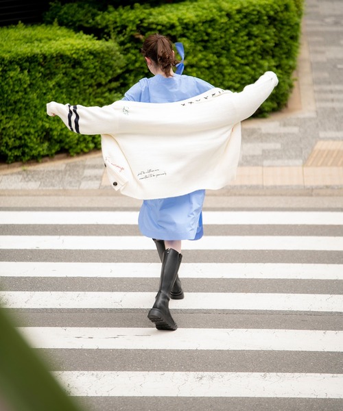 COMMRE（コムル）の「レタード刺繍カーディガン（カーディガン/ボレロ・レディース・アイボリー/チャコールグレー・FREE）」の10枚目の写真