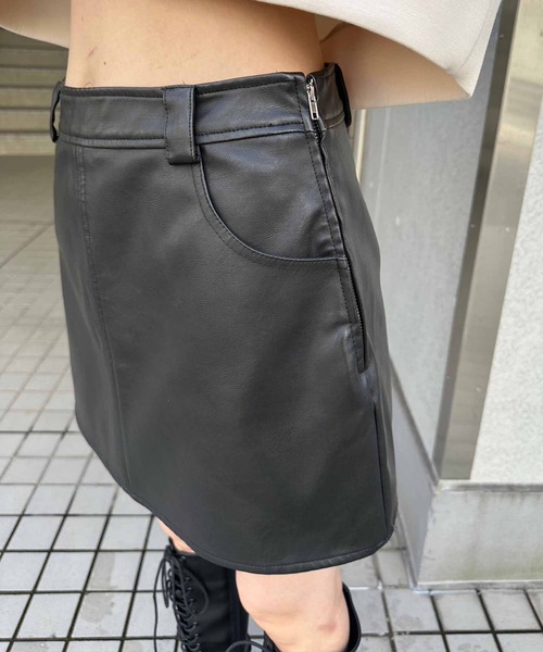 ヴィヴィアンタム　レザースカート ヴィヴィアンタムVIVIENNETAM 双喜紋パンチングジップレザー